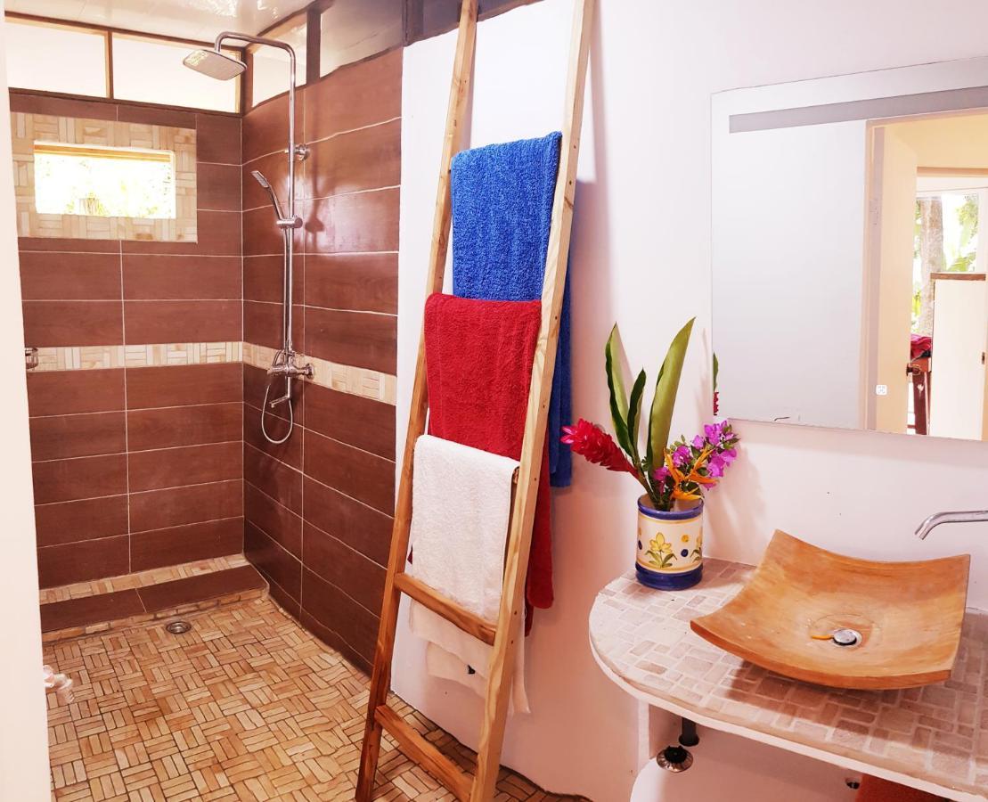 Huahine Manta Lodge Avec 4X4 Optionnel Haapu Екстер'єр фото
